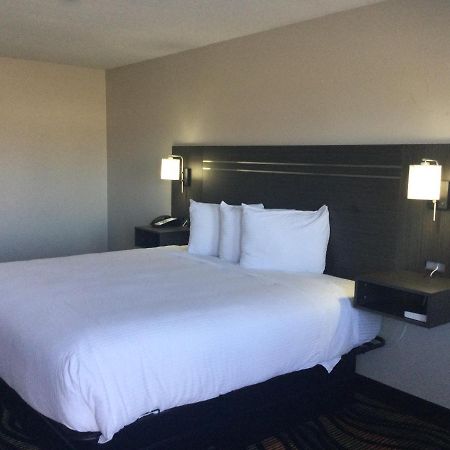 Americas Best Value Inn Muskogee Buitenkant foto